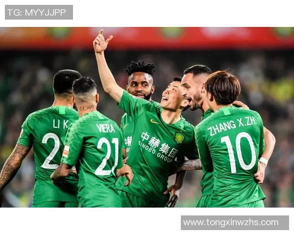 上海羽毛球队在亚运会积分榜上以71分稳居第一名表现出色