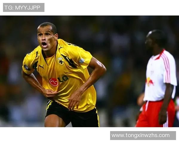 足球明星矮星的身份揭秘他在绿茵场上的传奇故事与成就 足球明星矮星的身份揭秘他在绿茵场上的传奇故事与成就